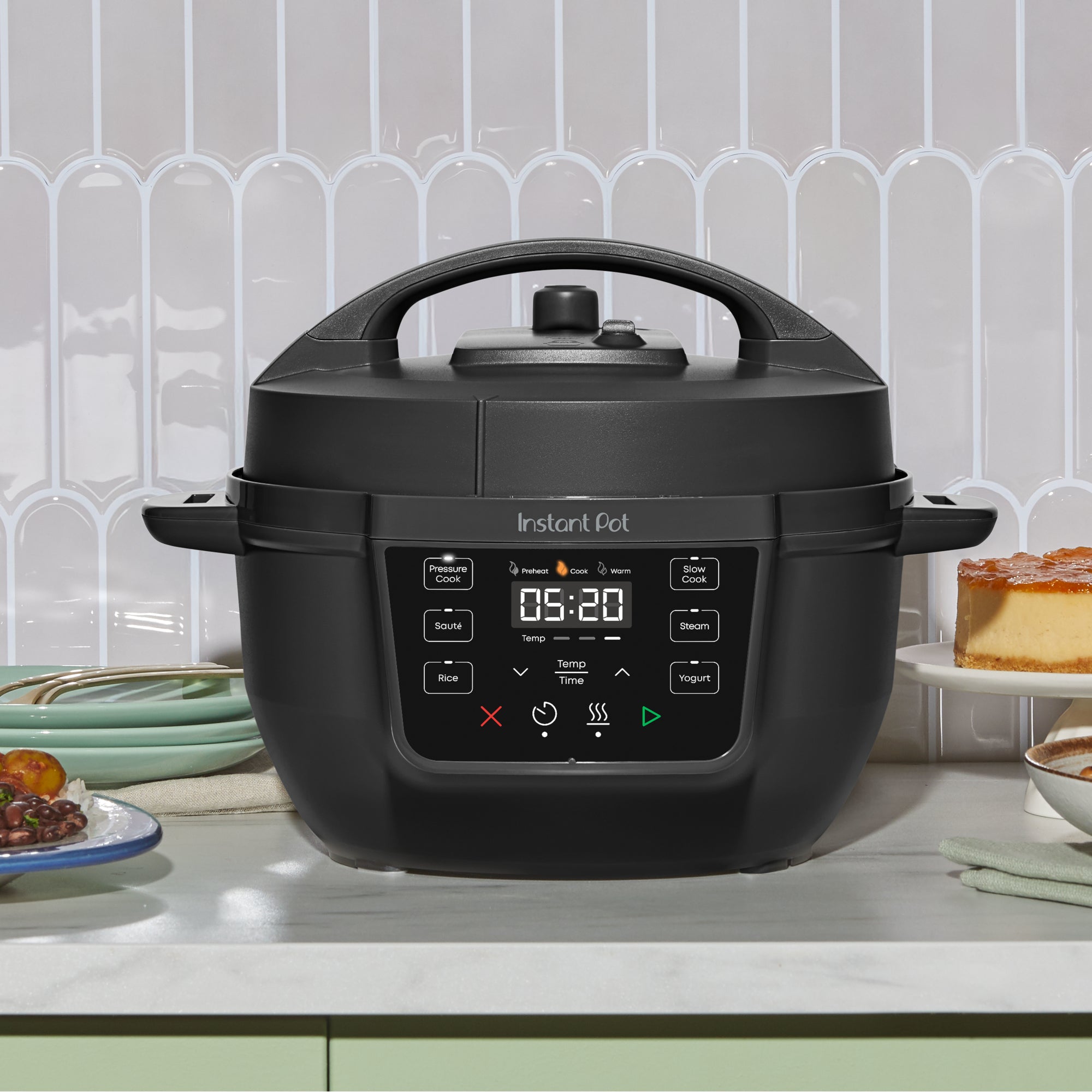 Mini olla multiusos Instant Pot ® 3.79 L RIO™, color negro